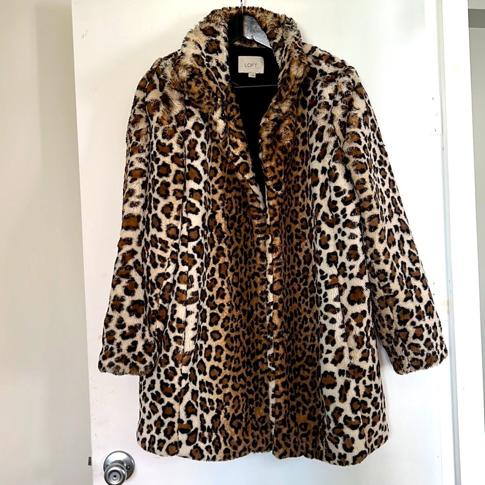 Ann Taylor Leopard Faux Fur Coat size Small